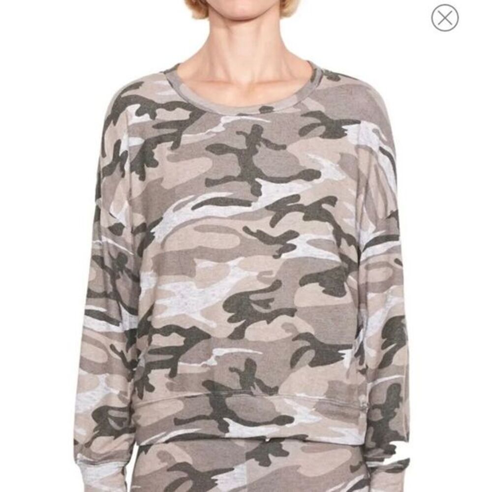 🤍SUNDRY Camo Pullover Sweatshirt 1 S